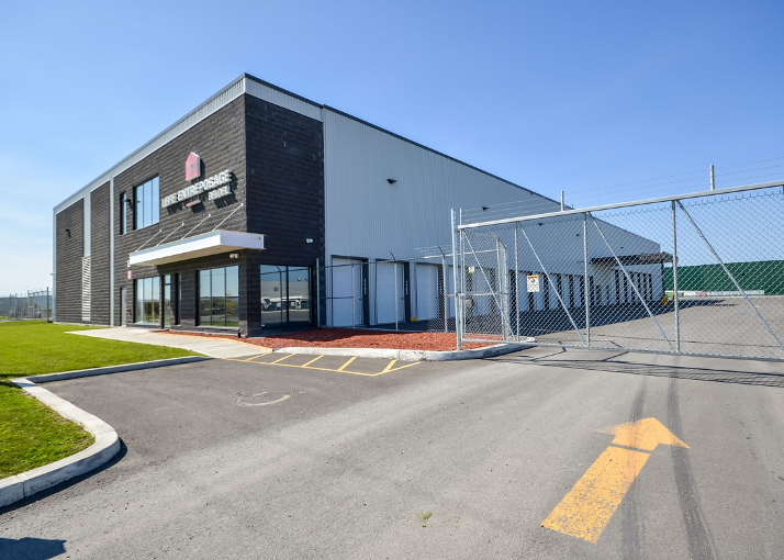 Bâtisse de Libre Entreposage Beloeil
